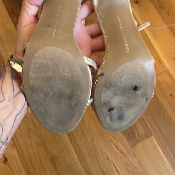 EUC worn once Chinese Laundry brushed gold t-strap heels! - Picture 3 of 4